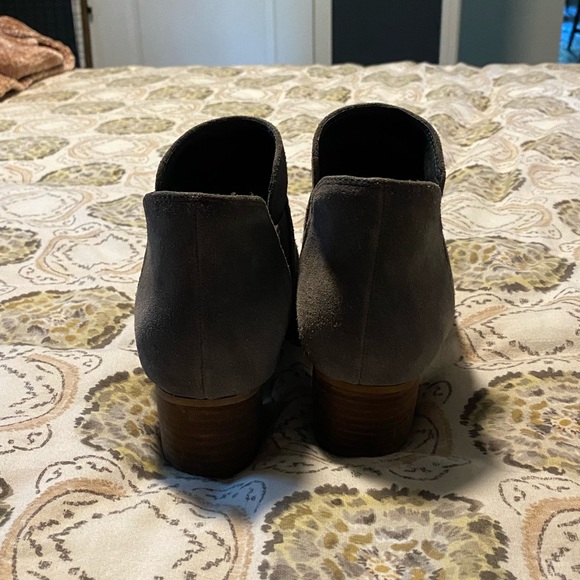 Gray Earth brand ankle booties - Picture 3 of 3